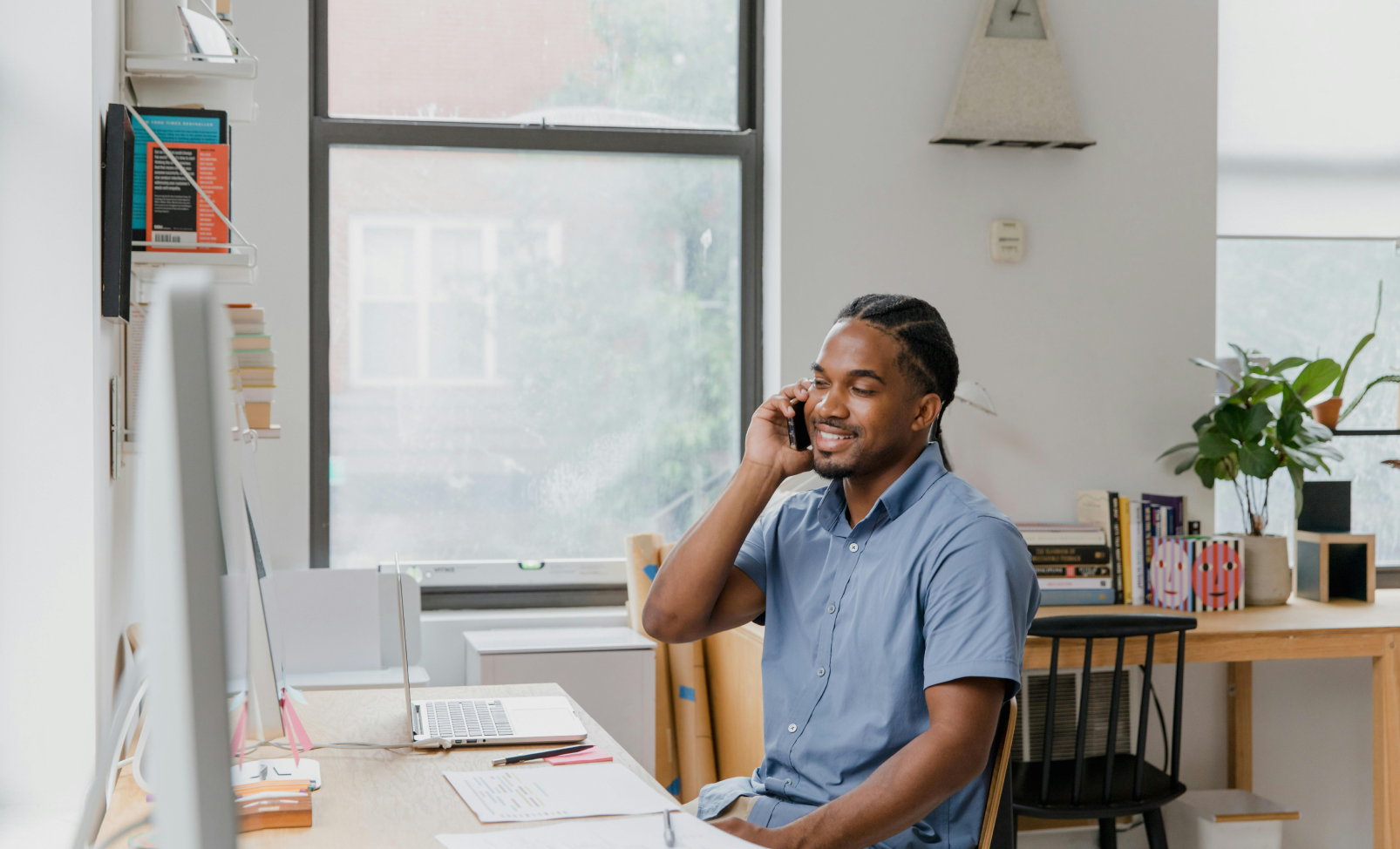 How to automate phone calls with AI and Zapier