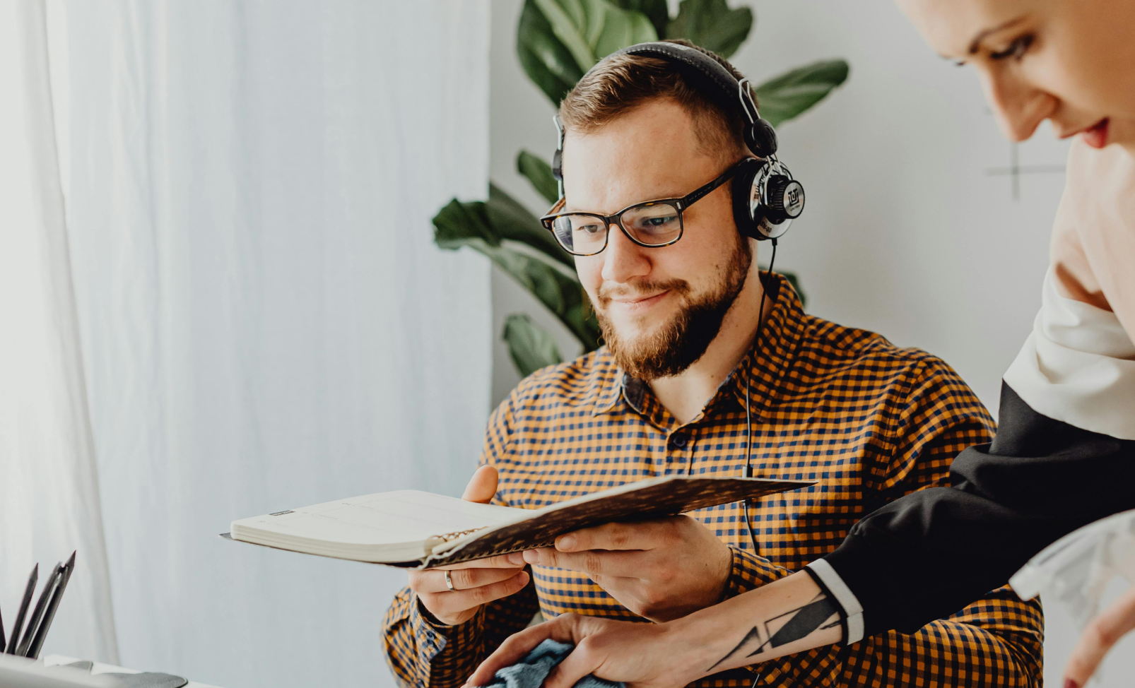 How to handle multiple phone calls without losing customers