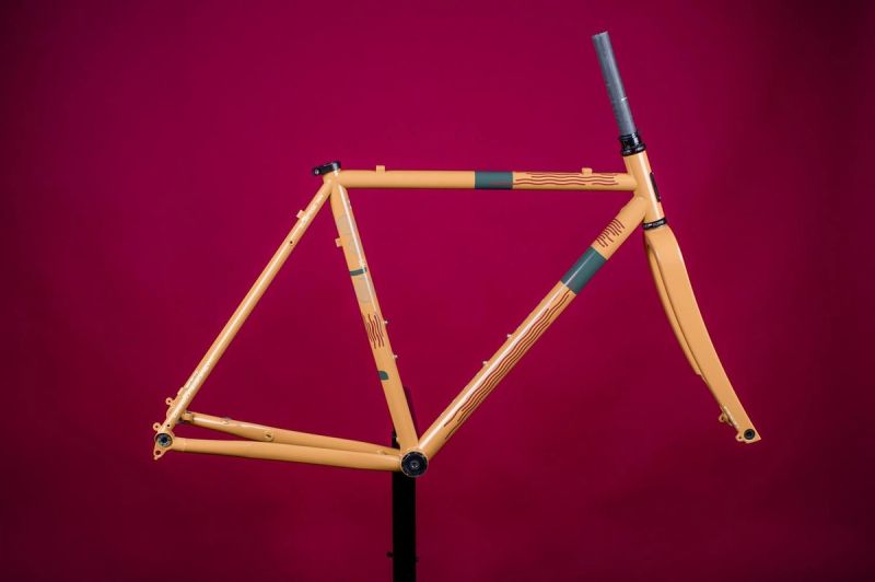 Pegoretti Spaghetti graphic finish
