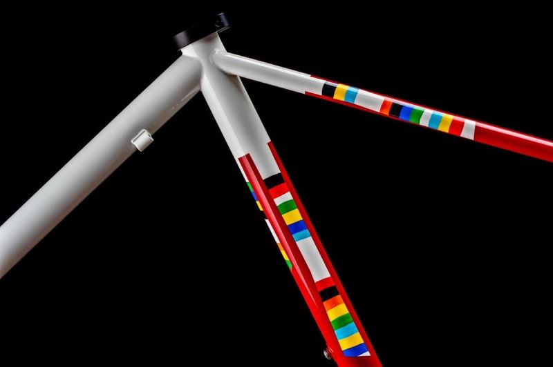 Pegoretti Manovella graphic finish