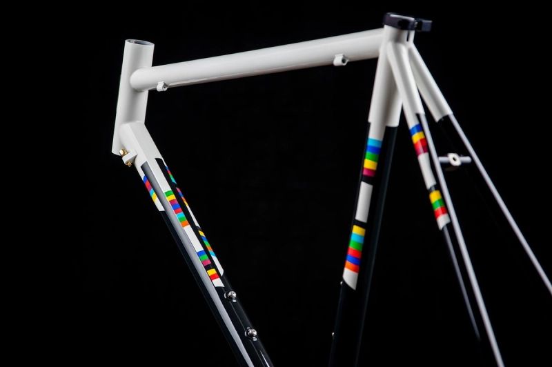 Pegoretti Manovella graphic finish