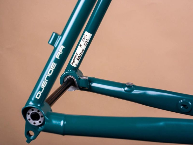 Pegoretti Spaghetti graphic finish