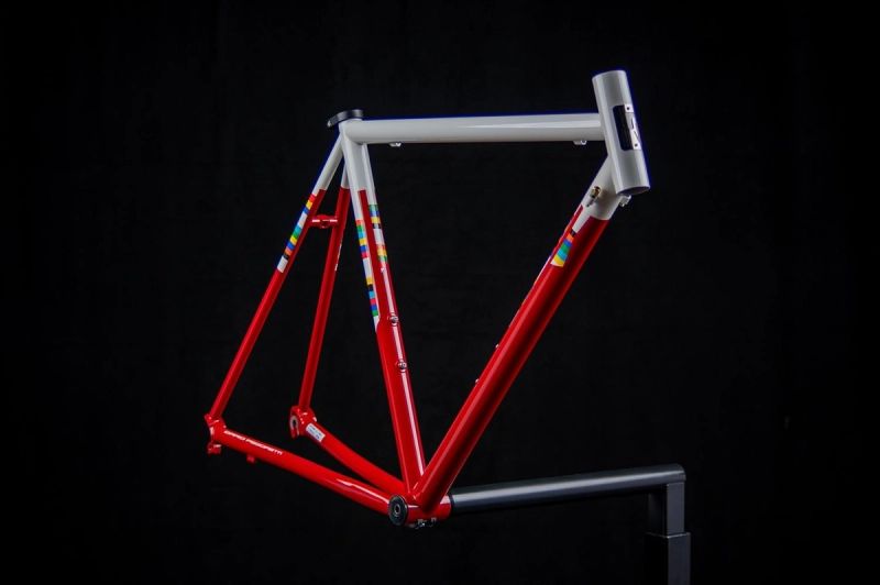 Pegoretti Manovella graphic finish