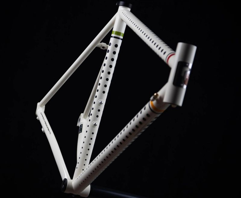 Pegoretti Tazza graphic finish