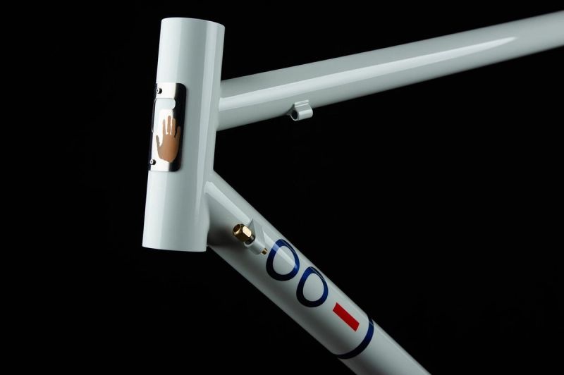 Pegoretti Oioi graphic finish