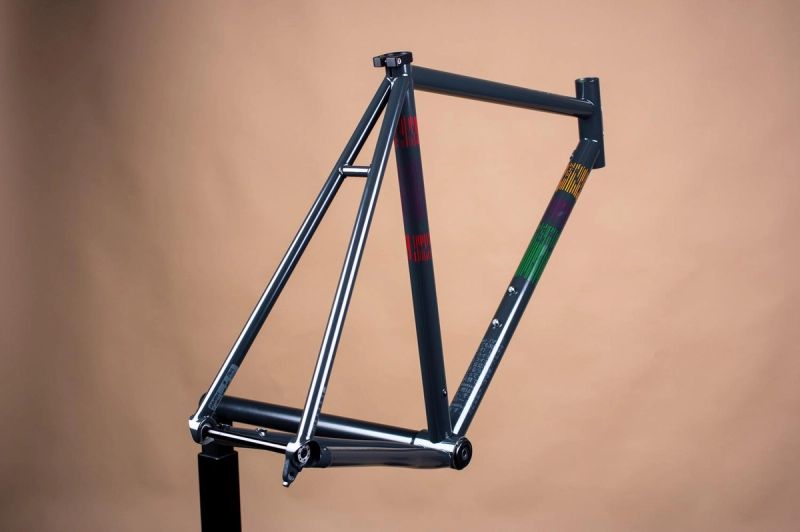 Pegoretti Fasoi graphic finish