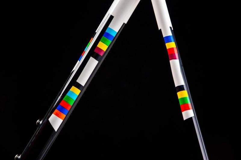 Pegoretti Manovella graphic finish