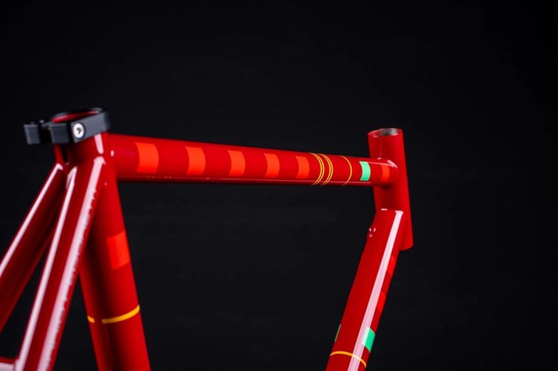 Pegoretti Piazza graphic finish