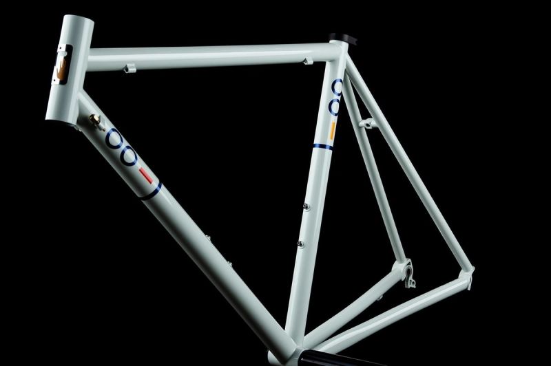 Pegoretti Oioi graphic finish