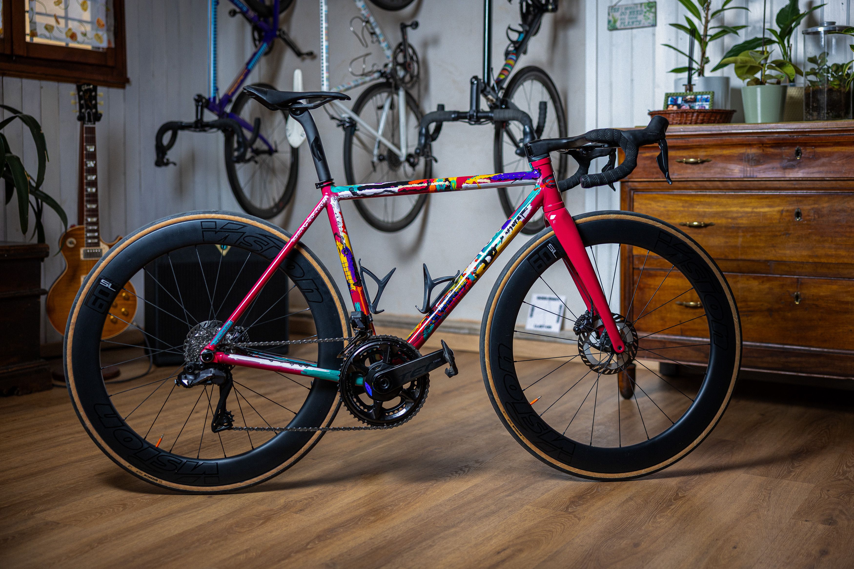 The new Love #3 aluminium road bike from Officina Pegoretti