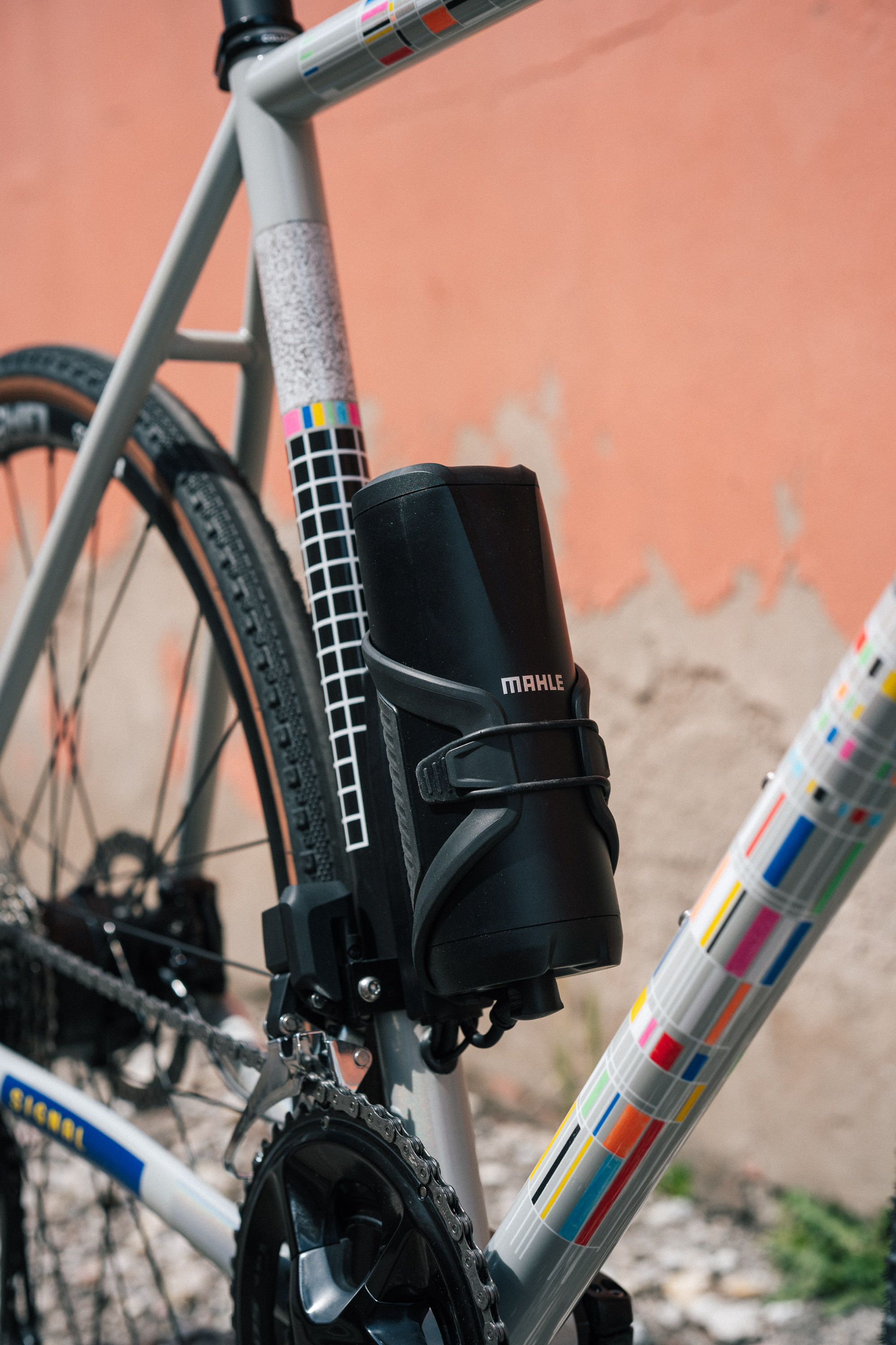Battery or bottle? The MAHLE system is modular - no in-frame additions necessary.