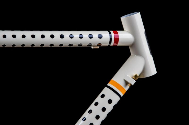 Pegoretti Tazza graphic finish