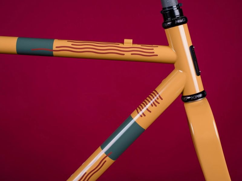 Pegoretti Spaghetti graphic finish