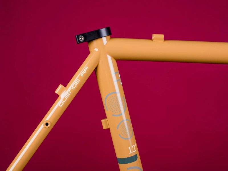 Pegoretti Spaghetti graphic finish