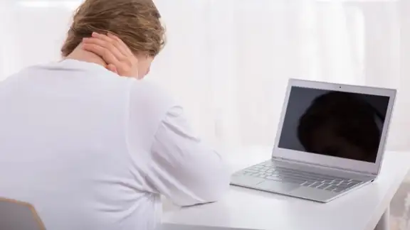 Image of negative impact of cyber violence on young person.jpeg