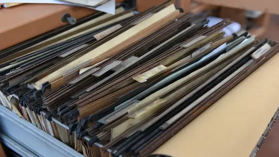 collector-3930337_1280 %281%29.jpg