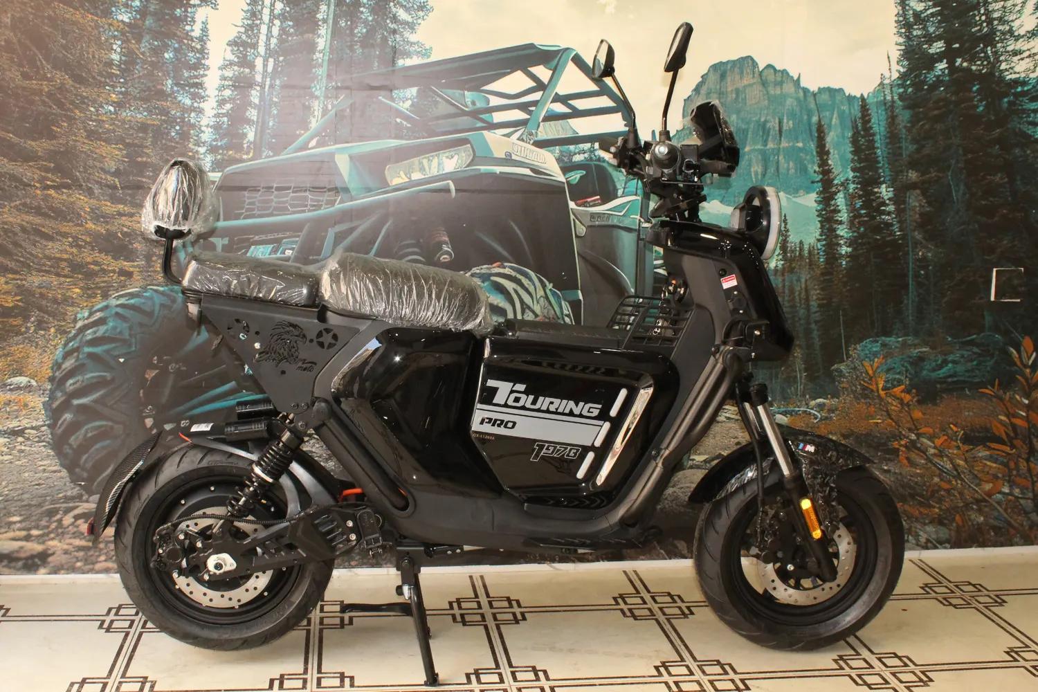 Cooper Touring Pro - Moto Électrique Haute Performance
