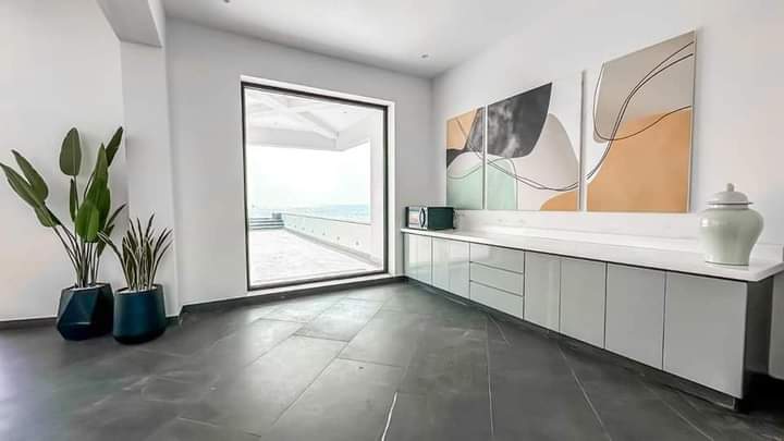 The Beach Hut 2.0 A-94 gallery photo 10