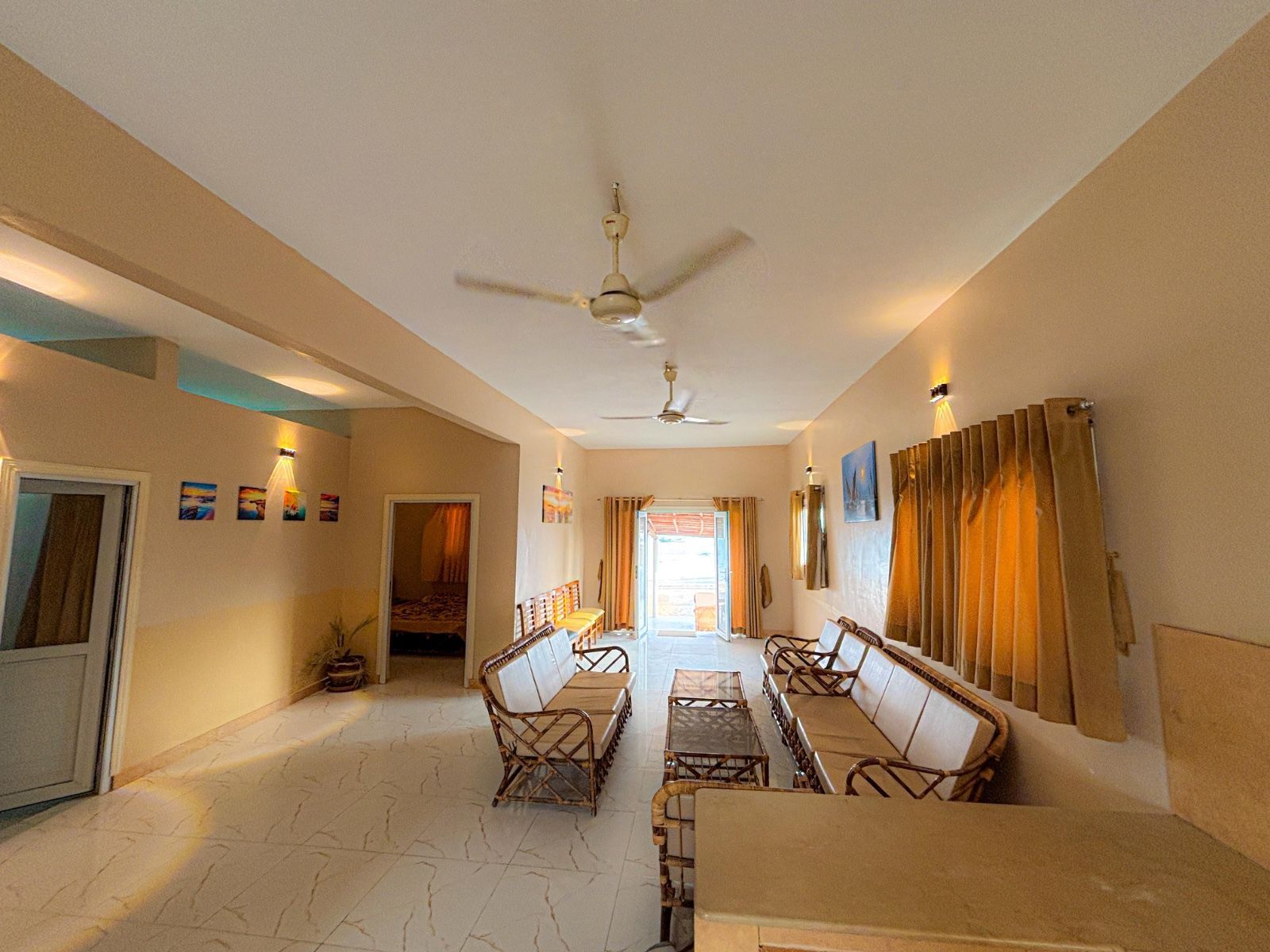 The Bayfront Beach Hut B-2 – Double-Story gallery photo 5
