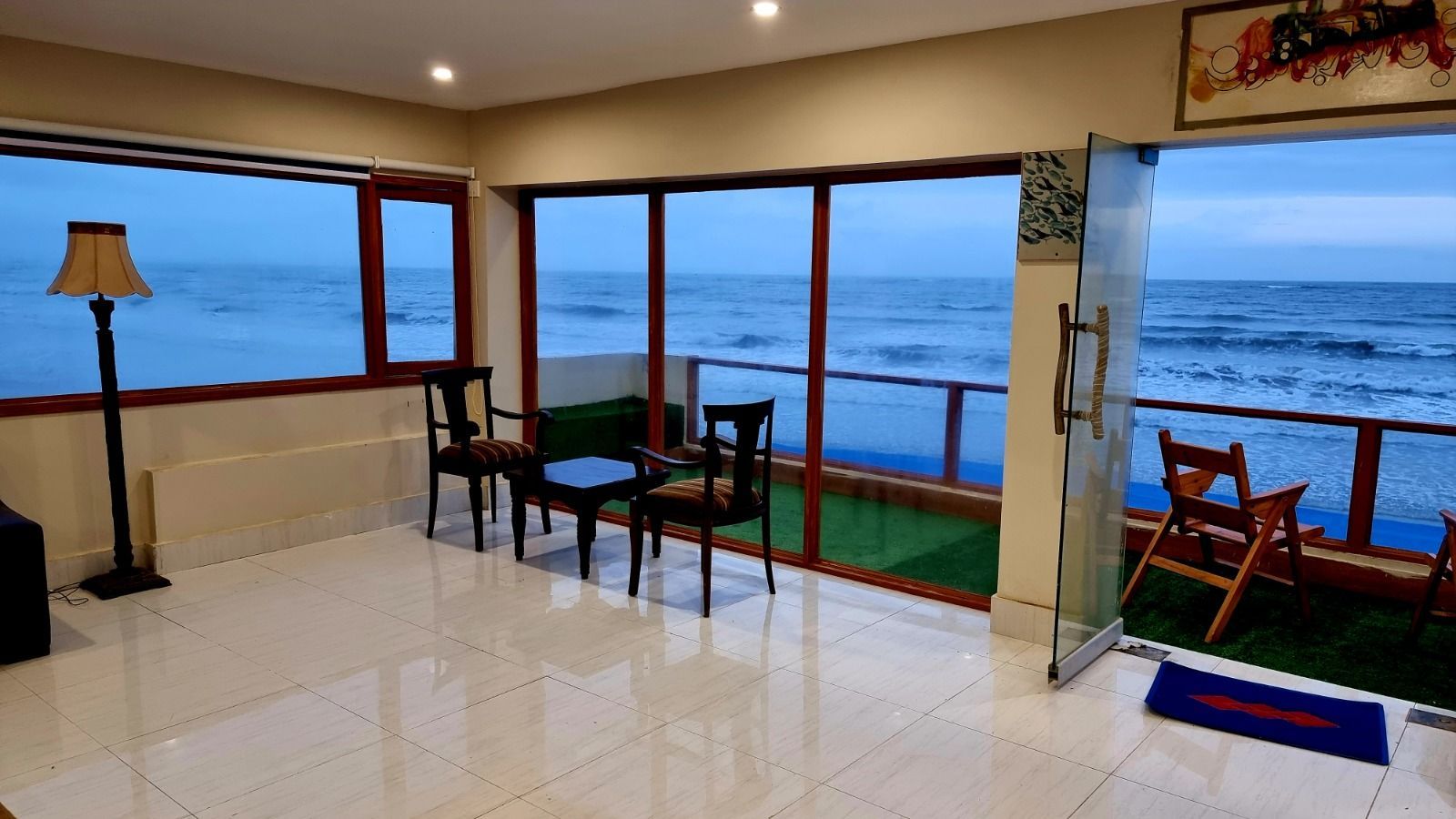 The Beach Hut A-18 gallery photo 9