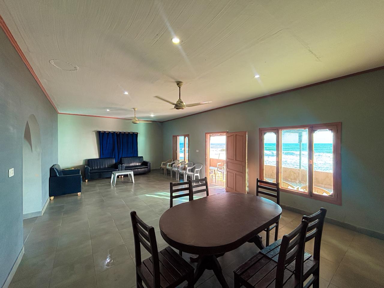 The Beach Hut N-34 gallery photo 6
