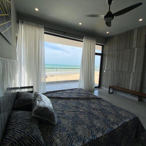 The Iconic Blue Ocean Beach Hut A-21 gallery photo 6