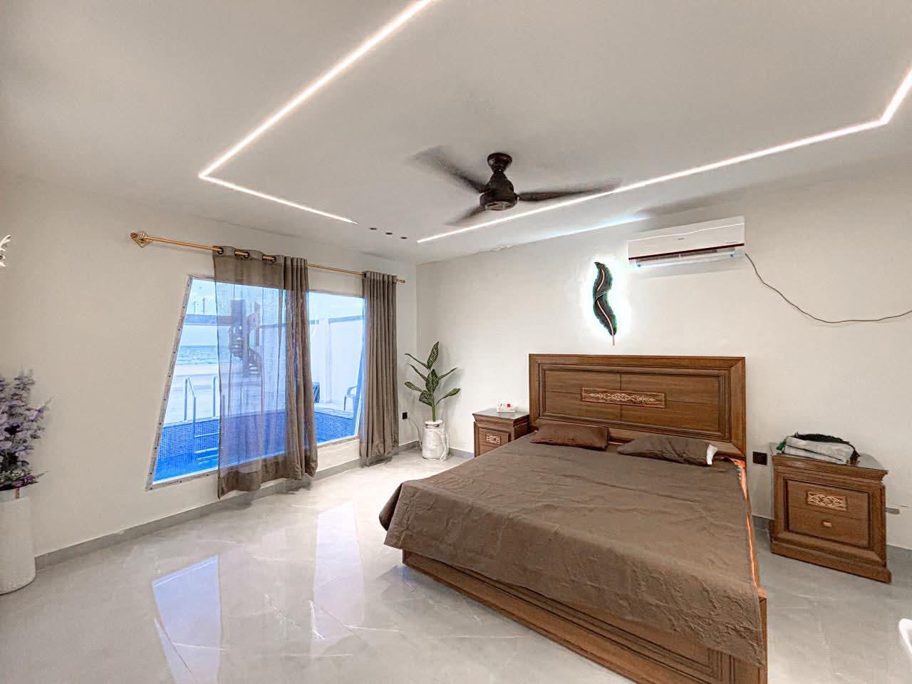 The Hawksbay Luxury Hut H-8 gallery photo 4