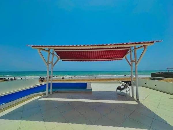 The Blue Heaven Beach Hut A-29 gallery photo 4