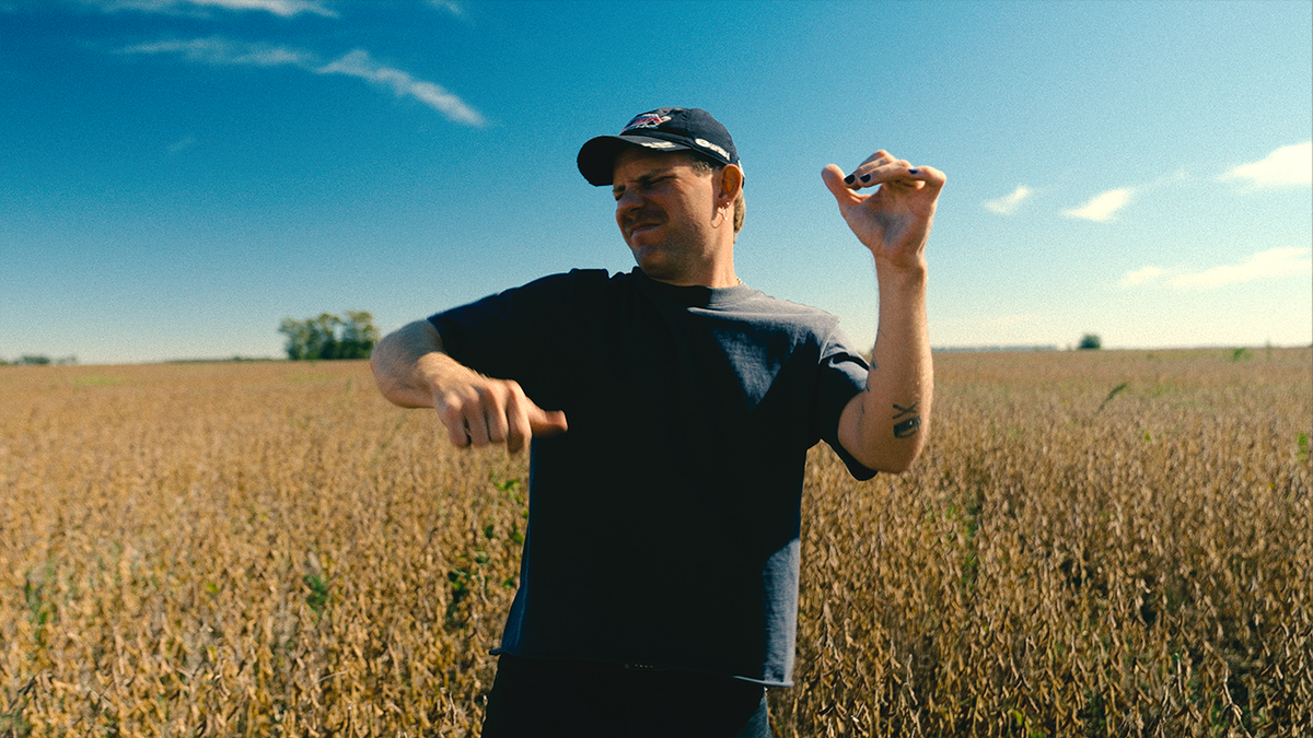 Juan Hansen Releases Debut Album Ultrasonido, 12 Tracks