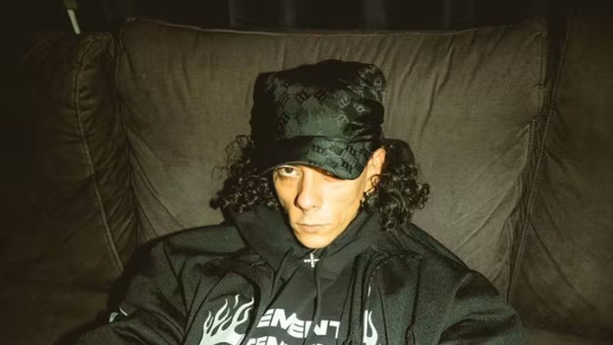 6EJOU repasa su camino de Libia al hard techno global