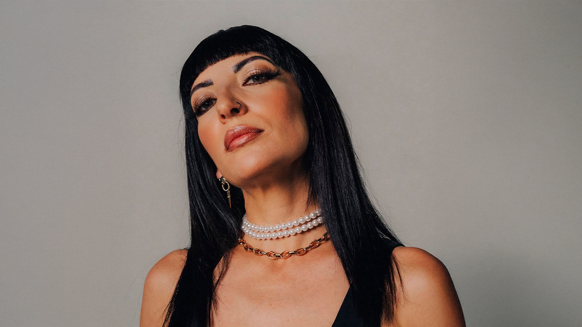 Juliet Fox suma un nuevo capítulo a Technopatra con 'Phases Of You'