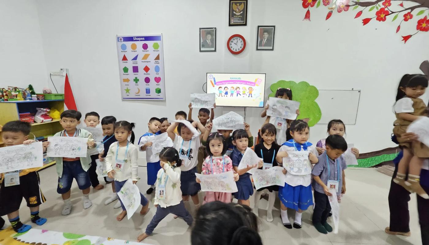 Mengasah Kreativitas Lewat Kegiatan Menggambar dan Mewarnai