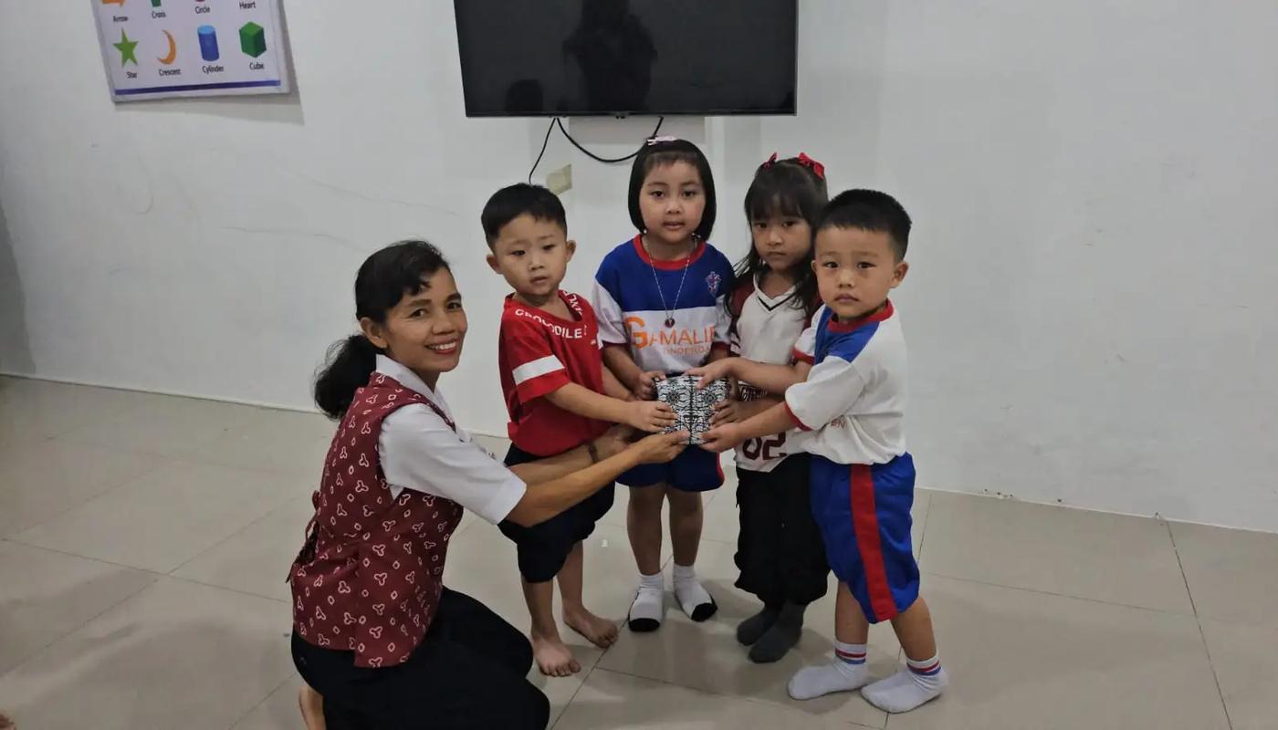 Mengajarkan Nilai Empati dan Kepedulian Sosial Sejak Usia Dini