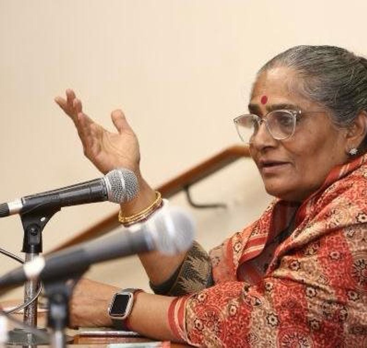 Dr. Suman Keshari