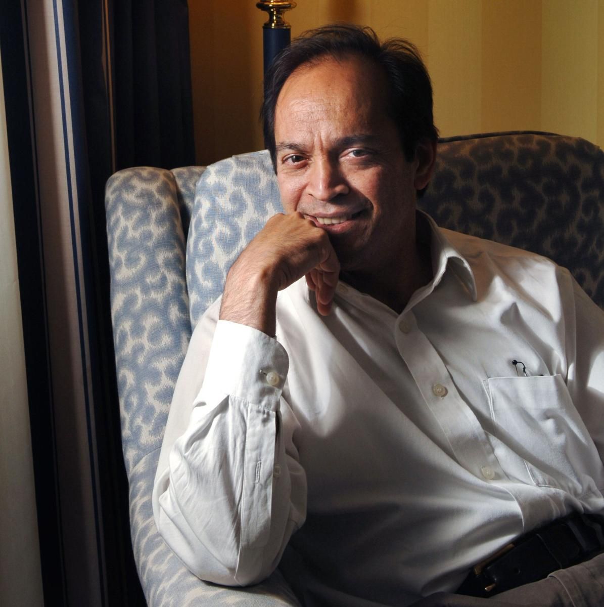 Sh. Vikram Seth