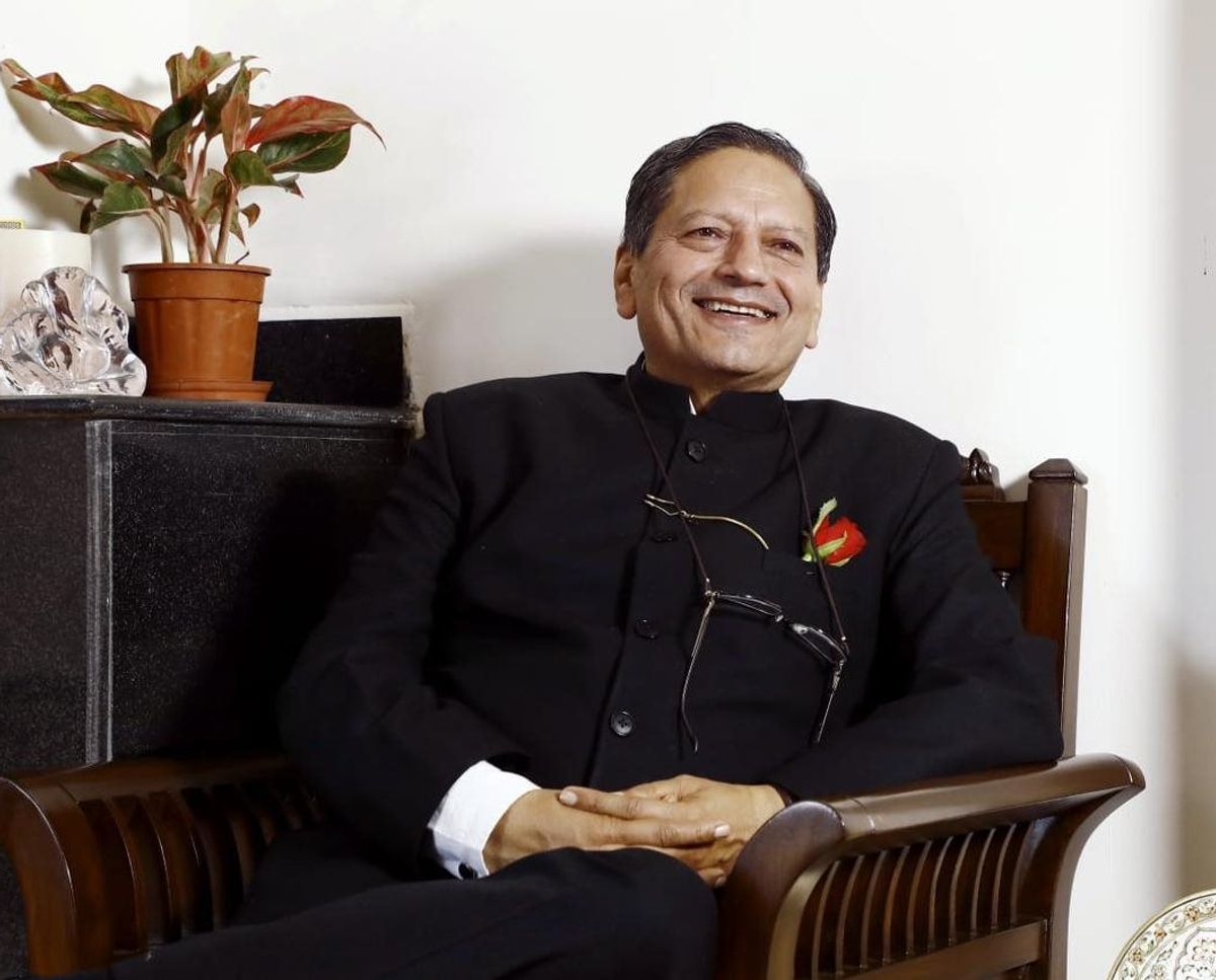 Sh. Sanjeev Chopra