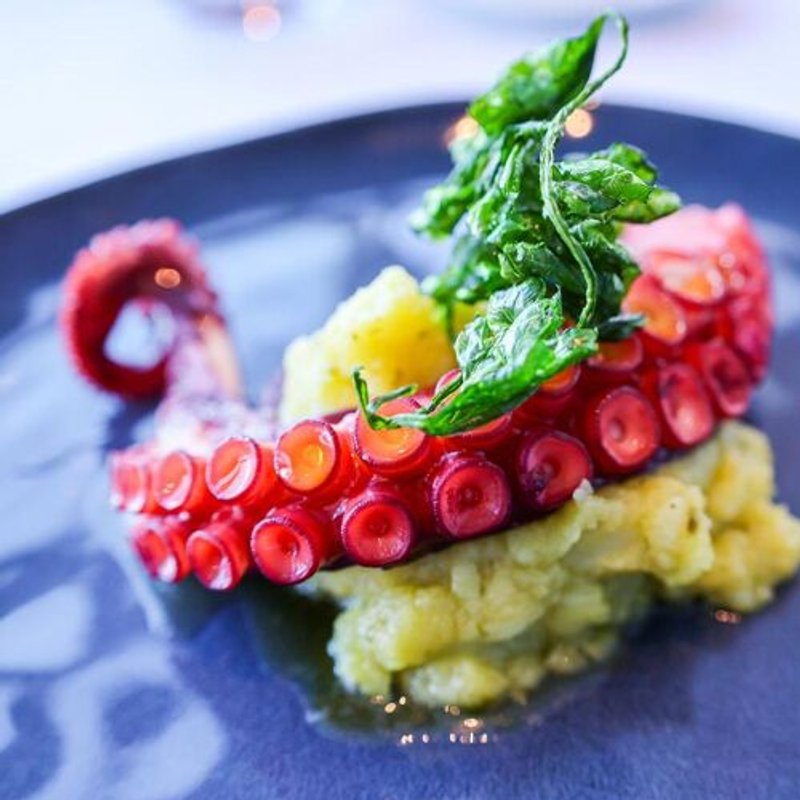 Ristorante Blu terrace overlooking Lake Maggiore in Arona