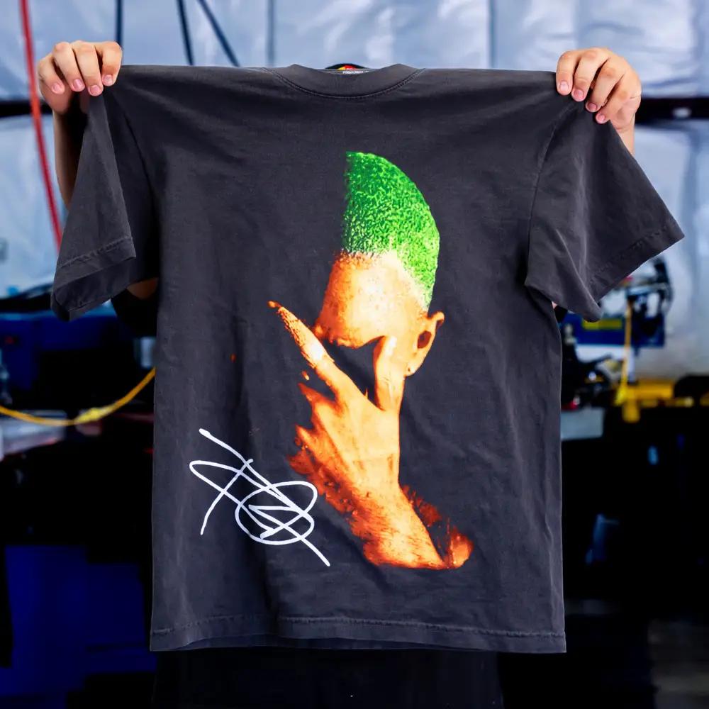 Jumbo 8-Color Screen Printing for Frank Ocean's Tour Merch in Just 3 Days 3