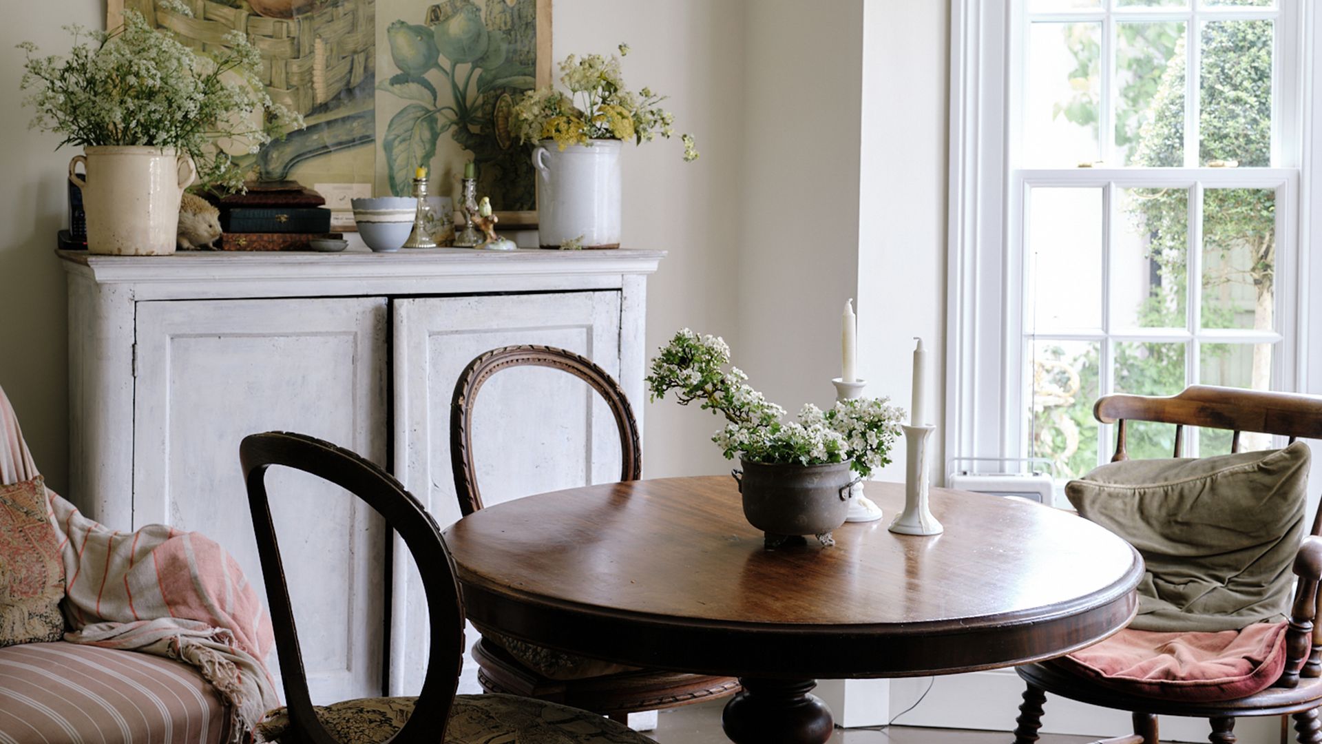 Read the room: A home refresh with antique brio