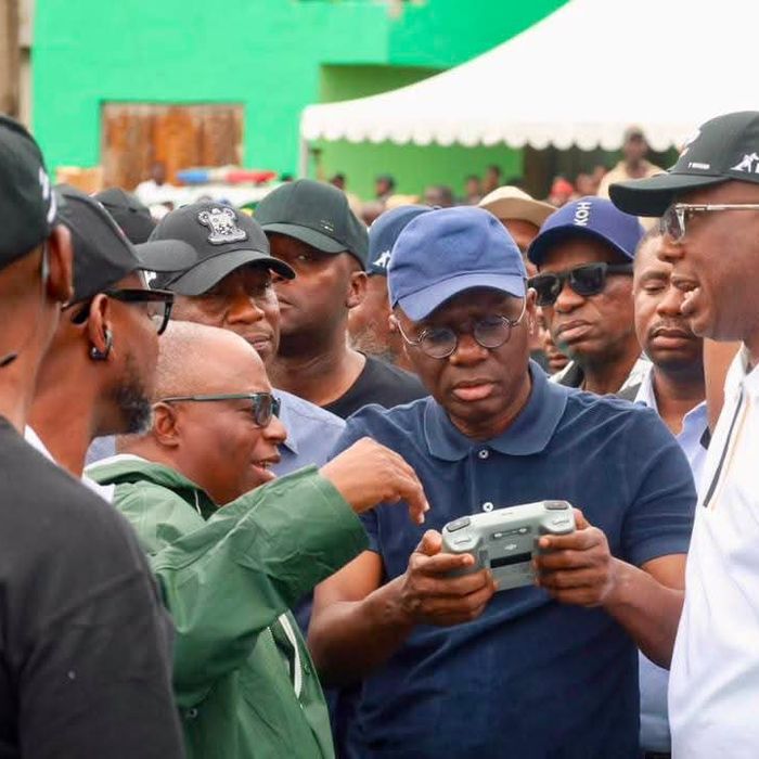 OLOWA RECEIVES SANWO-OLU, DEPUTY GOVERNOR, OTHERS AS LAGOS INTENSIFIES FLOOD RESPONSE IN GBETU-IWEREKUN