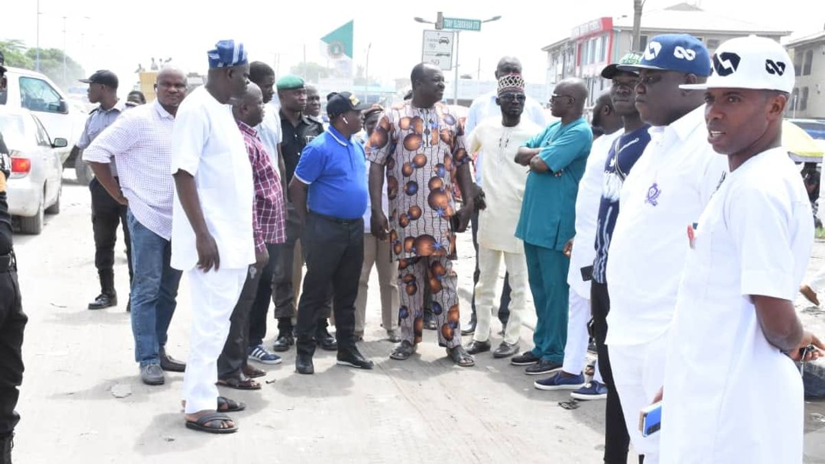 COUNCIL CHAIRMAN ON INSPECTION TOUR, VISITS BOGIJE, AWOYAYA, ABIJO, OFIRAN AND HIGHER GROUND COMMUNITIES