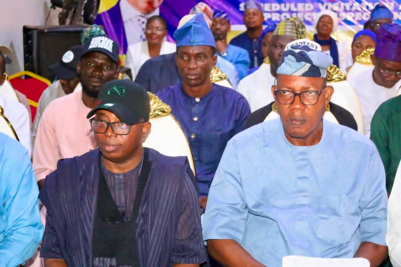 LAHA COMMITTEE ON LOCAL GOVERNMENT AND CHIEFTAINCY AFFAIRS COMMEND HON. OLOWA DURING OVERSIGHT VISIT TO IBEJU-