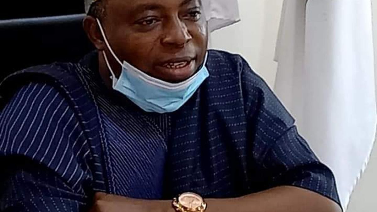 COUNCIL PROVIDES IBEJU-LEKKI INEC NEW FURNITURES.