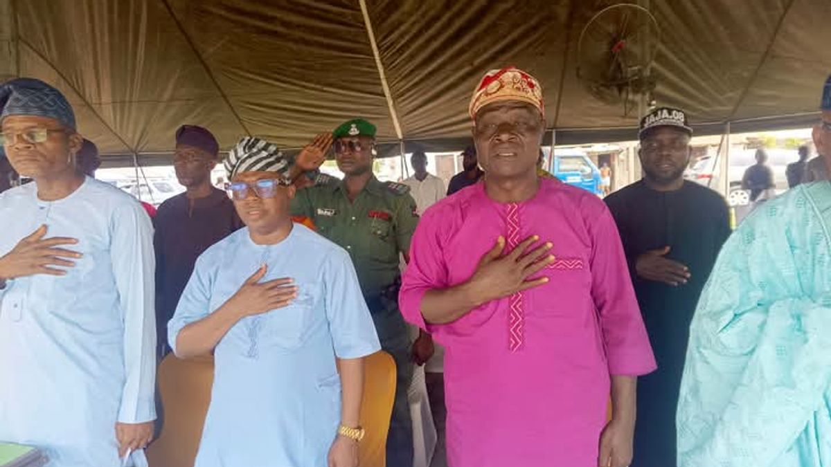 APC LGA MEETING: HON. OLOWA CALLS FOR GREATER COMMITMENT AND LOYALTY AMONG PARTY FAITHFULS