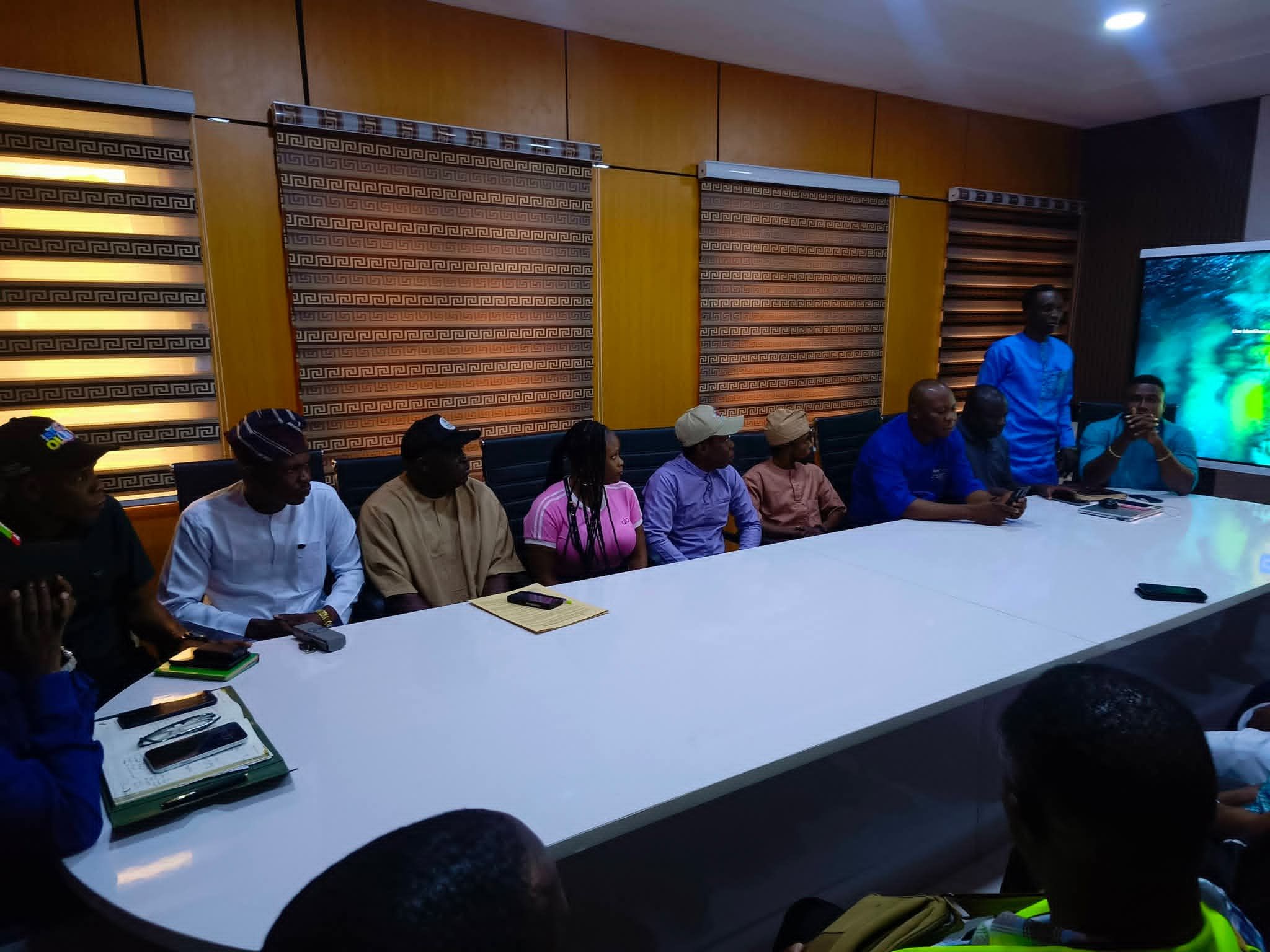 OLOWA TURNS FLOOD CHALLENGE INTO COLLABORATION AS DREDGERS PLEDGE OMU CREEK DREDGING, ROAD INFRASTRUCTURE SUPP