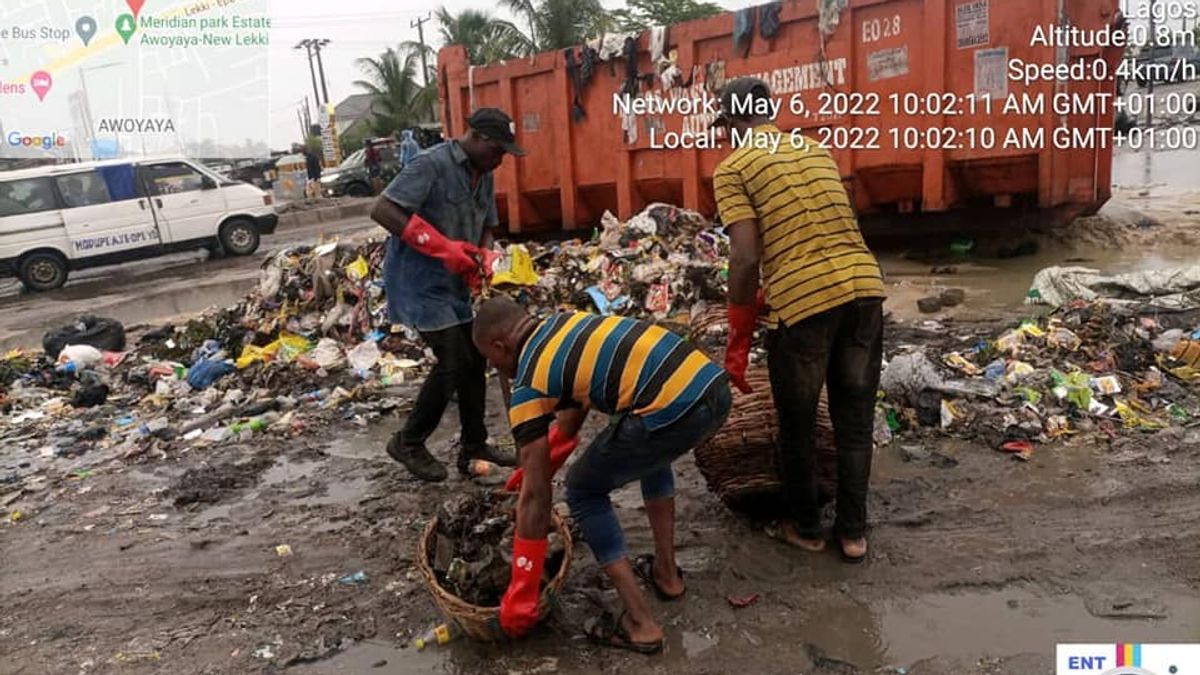 EVACUATION OF SPILLED BIN AND BACKLOG WASTES AT AWOYAYA TOWN