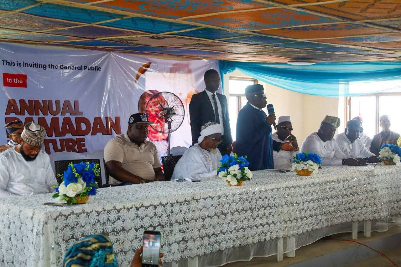 H.E ALHAJI OLABODE  KASHIF OYEDELE (FCA), HOSTS ANNUAL RAMADAN LECTURE