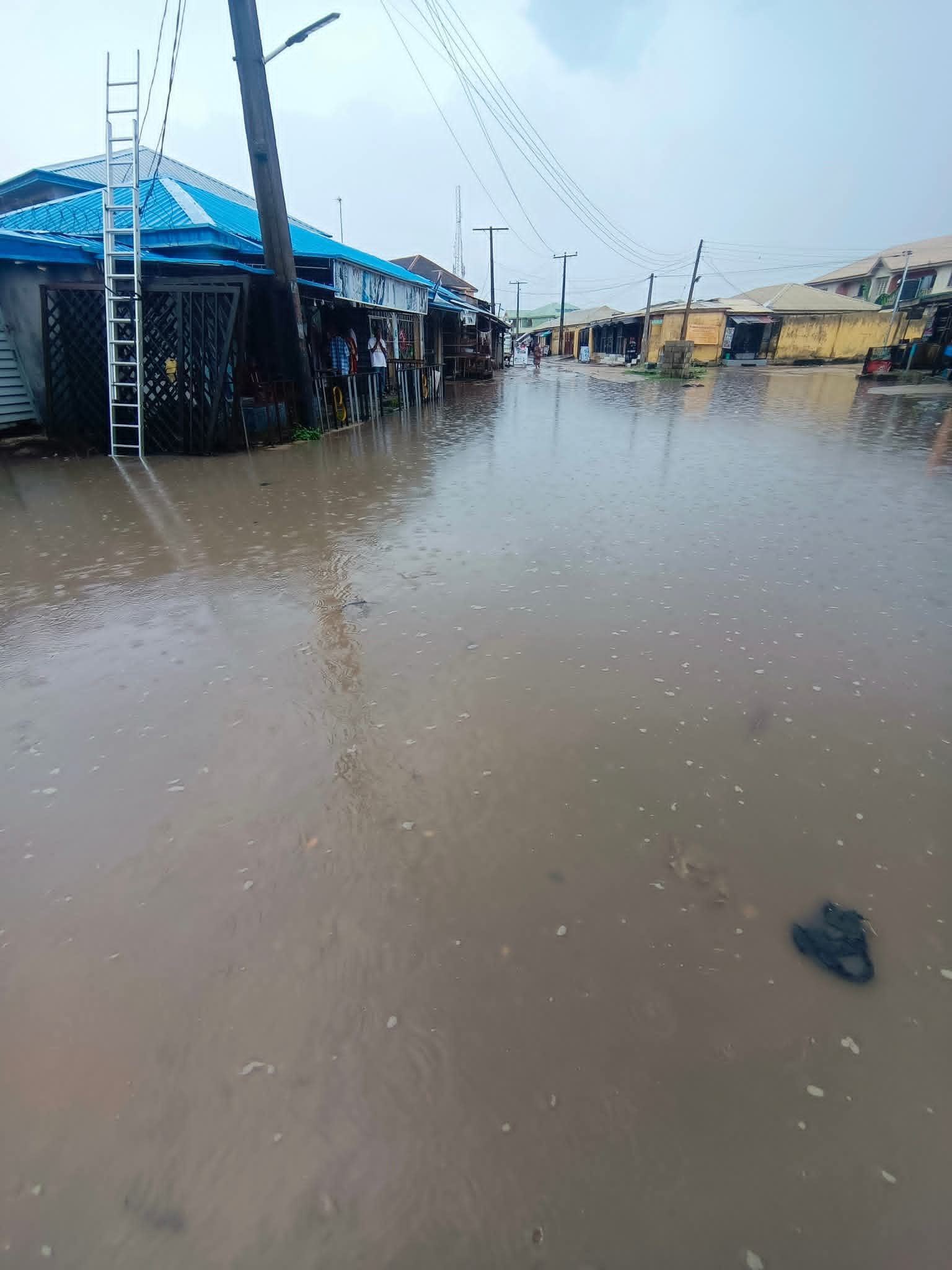 HON. OLOWA INSPECTS ONGOING AND PROPOSED INFRASTRUCTURAL PROJECTS ACROSS IBEJU-LEKKI