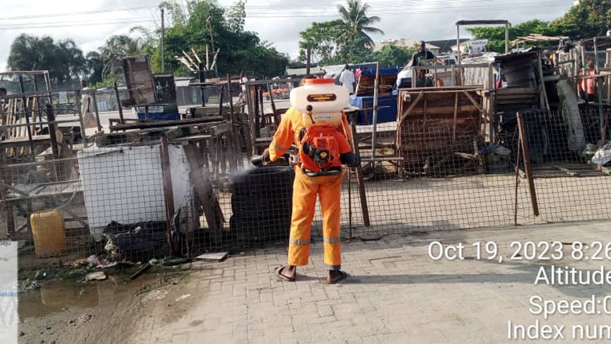 IBEJU-LEKKI LOCAL GOVERNMENT ENVIRONMENTAL TEAM EMBARKS ON DERATIZATION AND DECONTAMINATION OF MARKETS