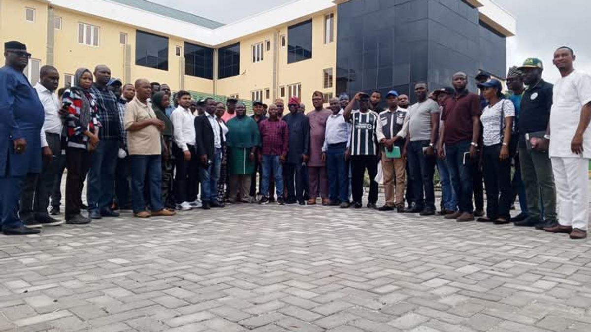 Officials of of the Lagos State Ministry of Energy